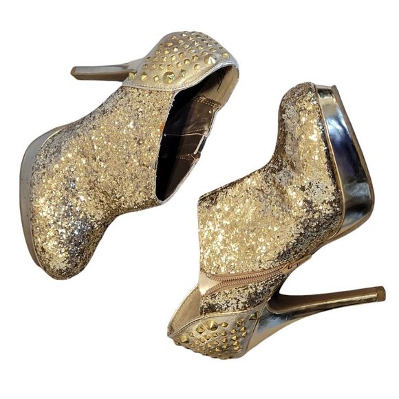 Gold booties with glitter and studs - Picture 5 of 5